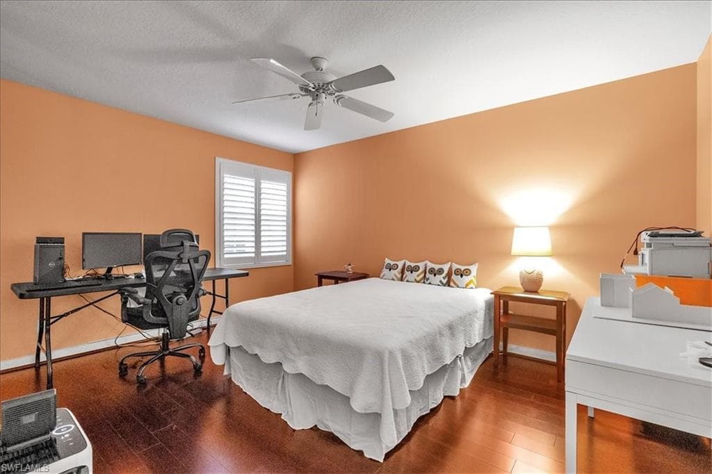 4055 Los Altos CT, NAPLES FL 34109-26