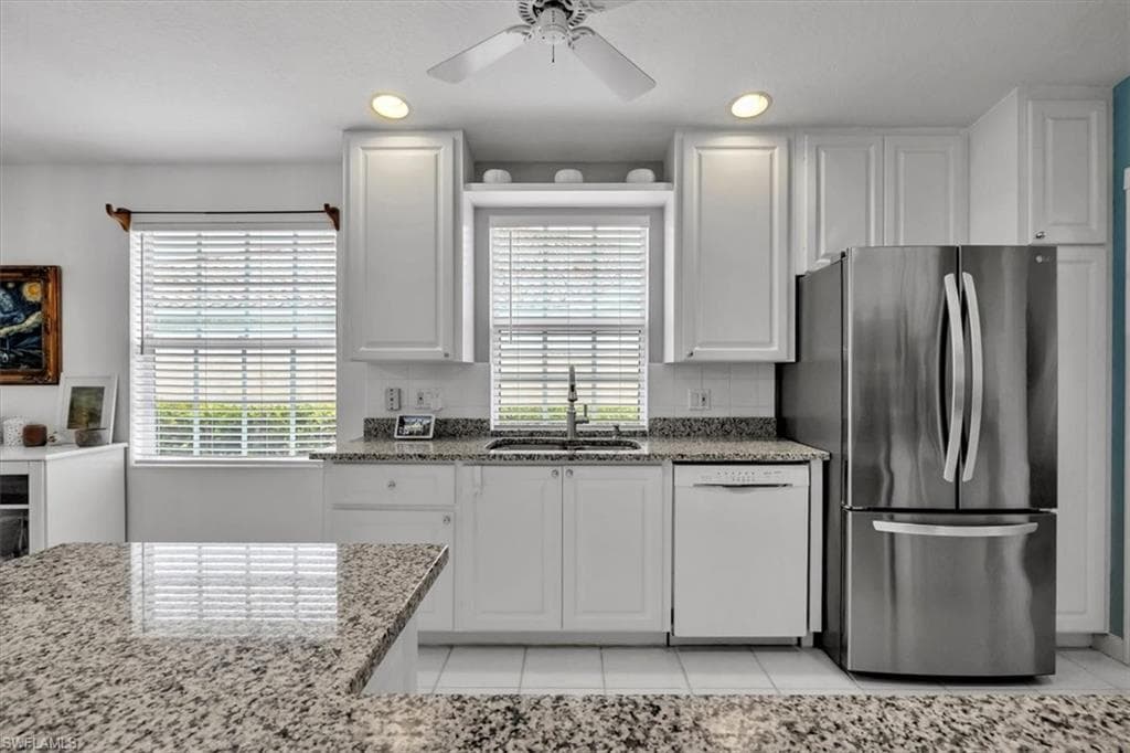 4055 Los Altos CT, NAPLES FL 34109-16