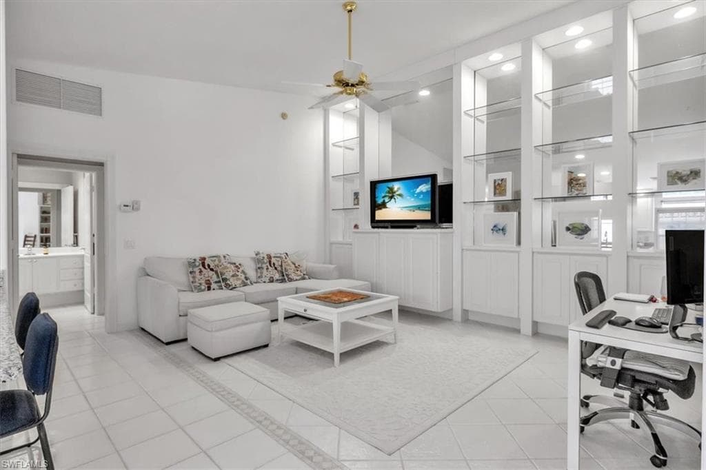 4055 Los Altos CT, NAPLES FL 34109-11