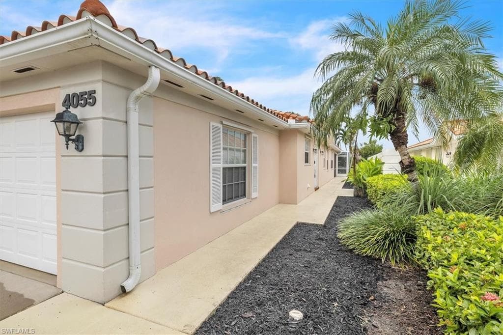 4055 Los Altos CT, NAPLES FL 34109-6