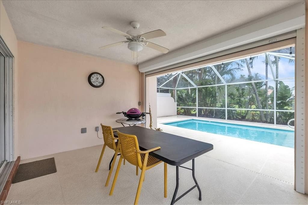 4055 Los Altos CT, NAPLES FL 34109-33