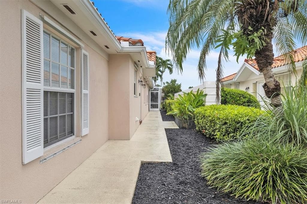 4055 Los Altos CT, NAPLES FL 34109-47