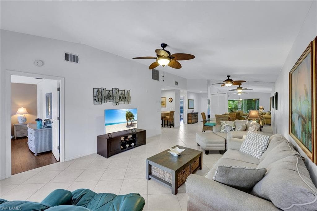 509 Roma CT # 202, NAPLES FL 34110-6
