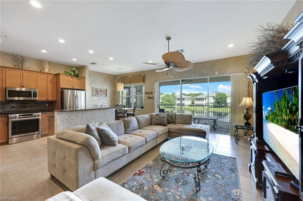 3530 Lansing LOOP # 202, ESTERO FL 33928-2
