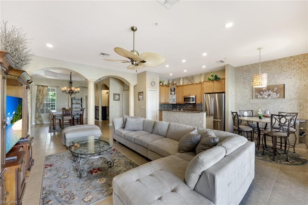 3530 Lansing LOOP # 202, ESTERO FL 33928-19