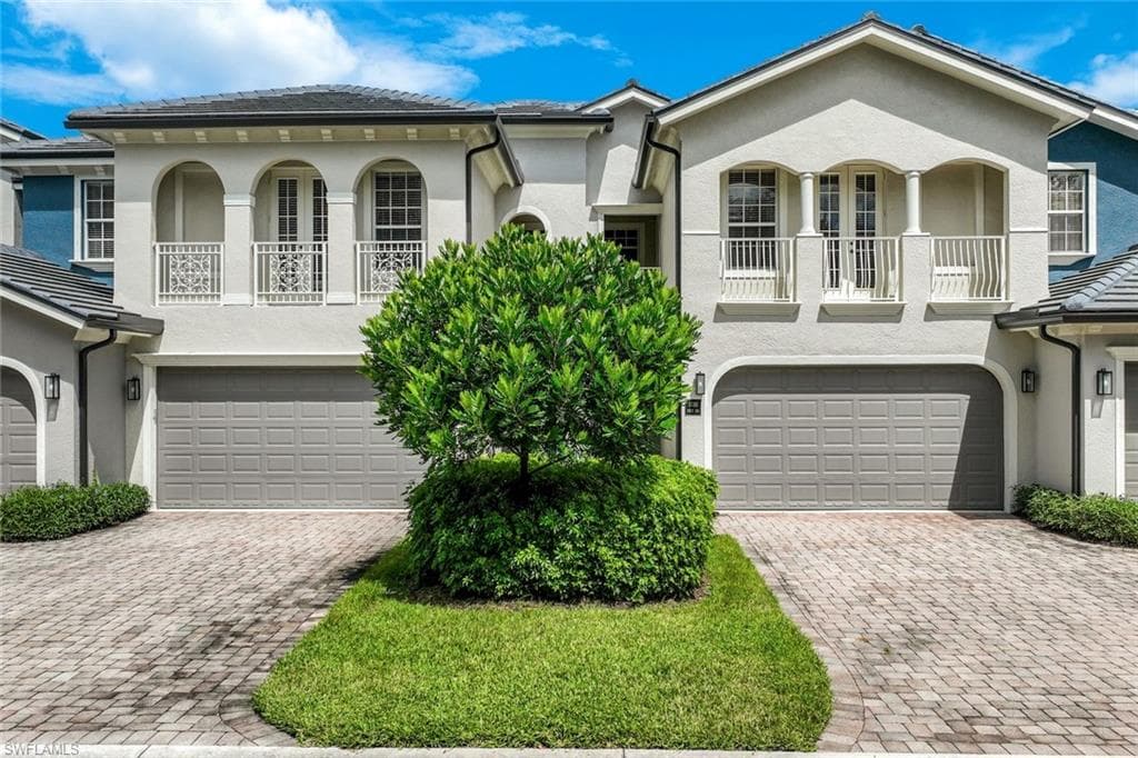 3530 Lansing LOOP # 202, ESTERO FL 33928-10