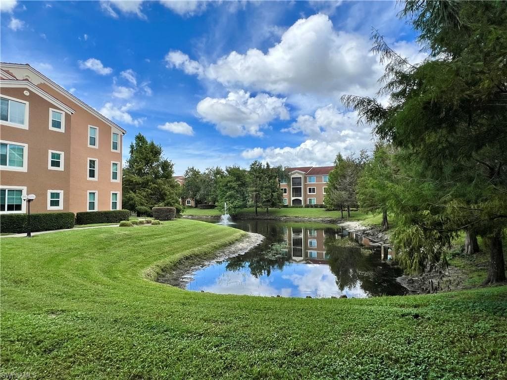 1210 Reserve WAY # 204, NAPLES FL 34105-31