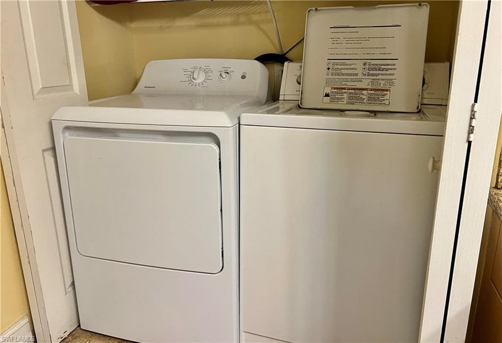 1210 Reserve WAY # 204, NAPLES FL 34105-19