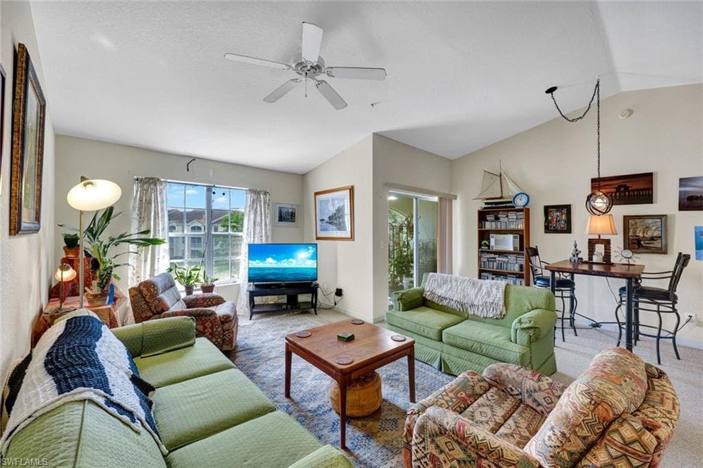 4630 Saint Croix LN # 831, NAPLES FL 34109-4