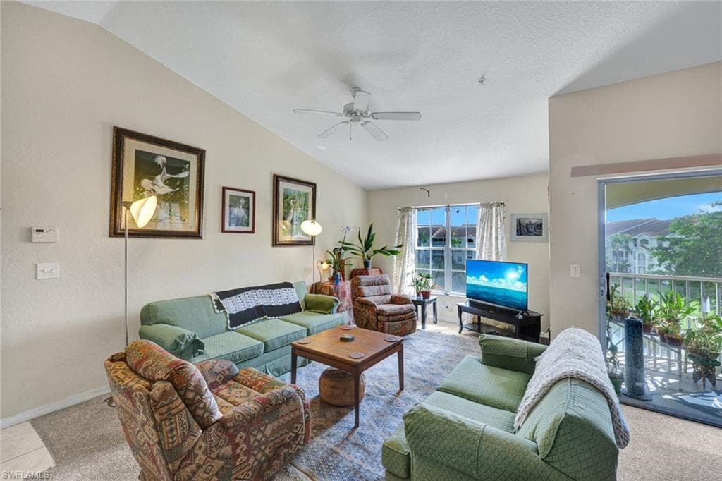 4630 Saint Croix LN # 831, NAPLES FL 34109-3