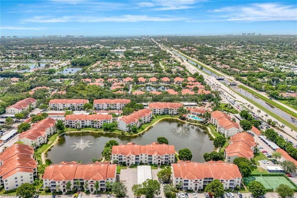 4630 Saint Croix LN # 831, NAPLES FL 34109-20