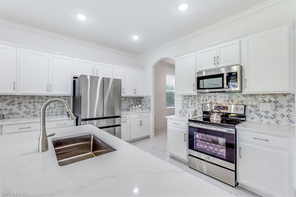 2172 Cara Cara WAY, NAPLES FL 34120-2