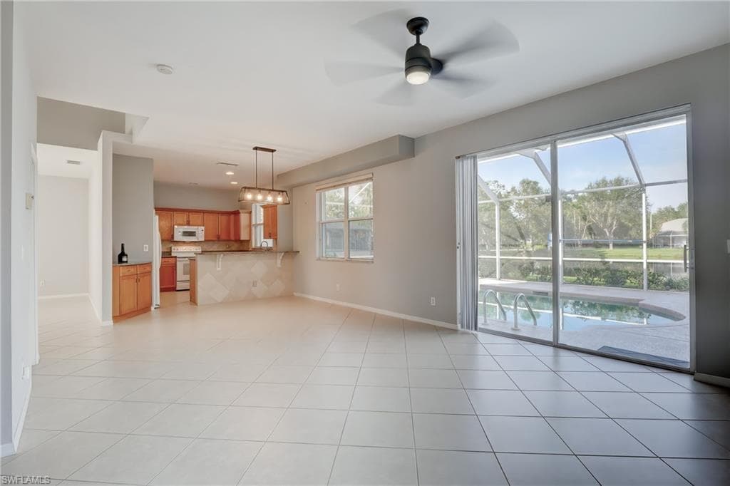 25680 Springtide CT, BONITA SPRINGS FL 34135-12