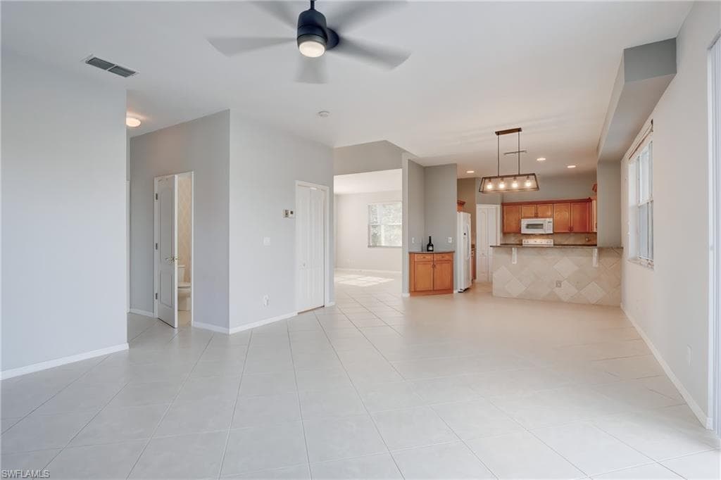 25680 Springtide CT, BONITA SPRINGS FL 34135-11