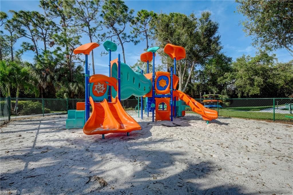 25680 Springtide CT, BONITA SPRINGS FL 34135-28