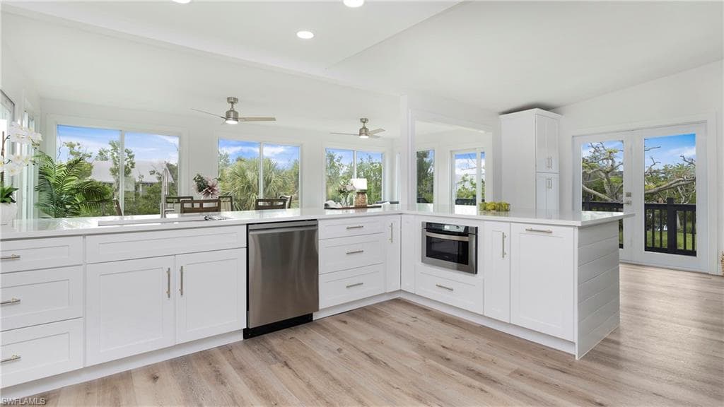 9416 Yucca CT, SANIBEL FL 33957-2