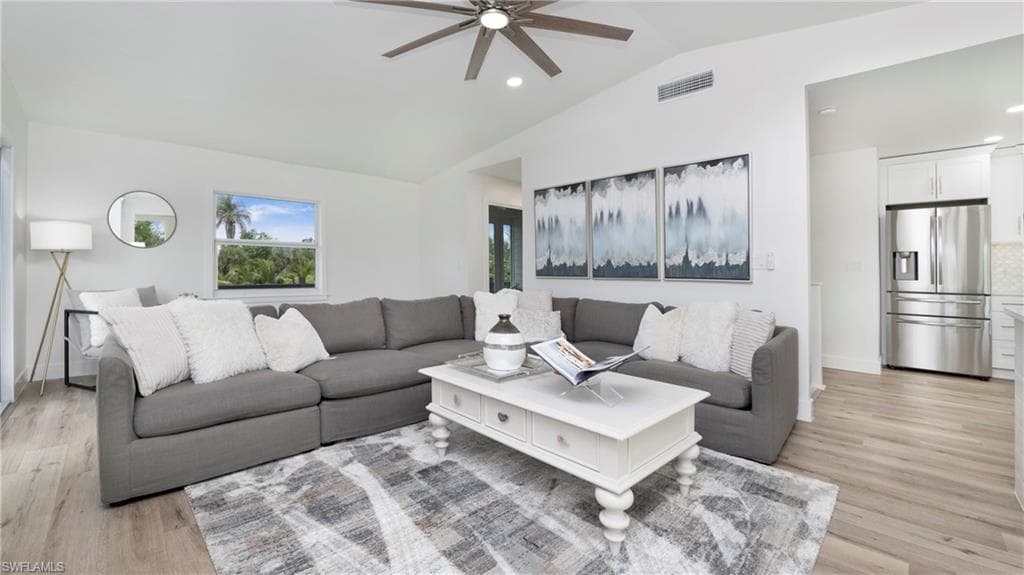 9416 Yucca CT, SANIBEL FL 33957-8