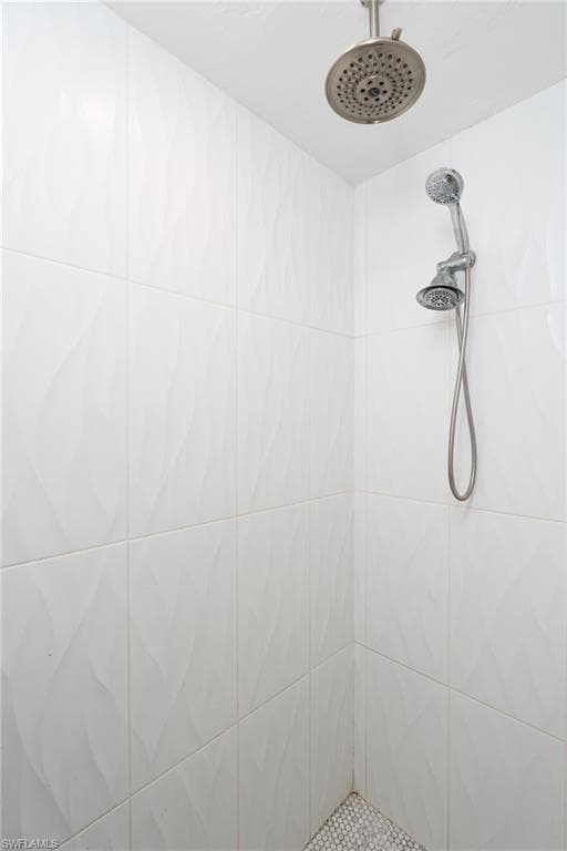 14380 Hampton Lake CT, FORT MYERS FL 33908-28