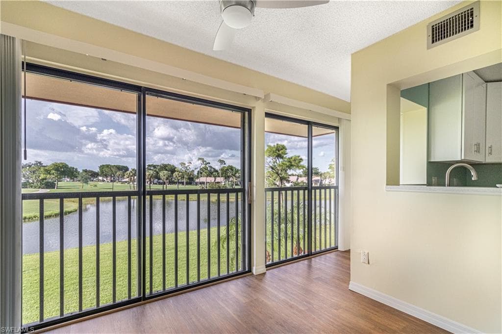 7410 Lake Breeze DR # 203, FORT MYERS FL 33907-5