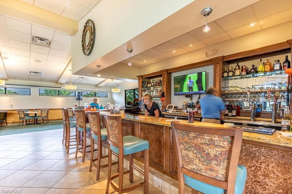 7410 Lake Breeze DR # 203, FORT MYERS FL 33907-35