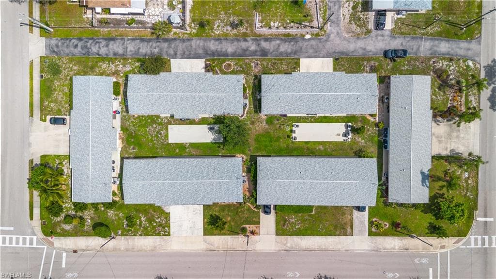 27470 Village Garden WAY, BONITA SPRINGS FL 34135-22