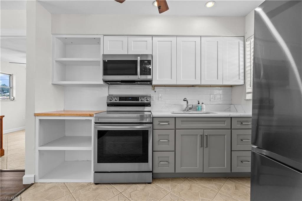 27470 Village Garden WAY, BONITA SPRINGS FL 34135-2