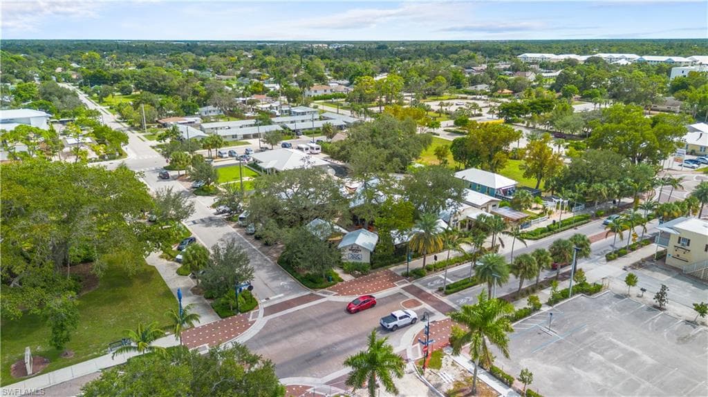 27470 Village Garden WAY, BONITA SPRINGS FL 34135-19