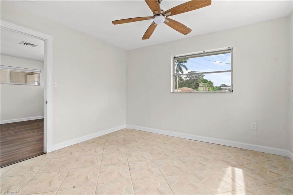 27470 Village Garden WAY, BONITA SPRINGS FL 34135-9