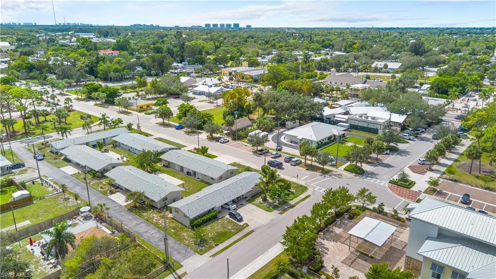 27470 Village Garden WAY, BONITA SPRINGS FL 34135-18
