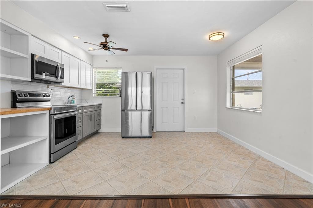 27470 Village Garden WAY, BONITA SPRINGS FL 34135-3