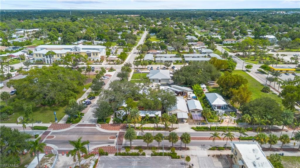 27470 Village Garden WAY, BONITA SPRINGS FL 34135-20