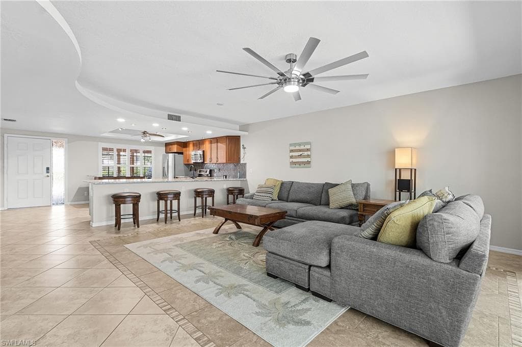 1614 Beach PKWY 102-8