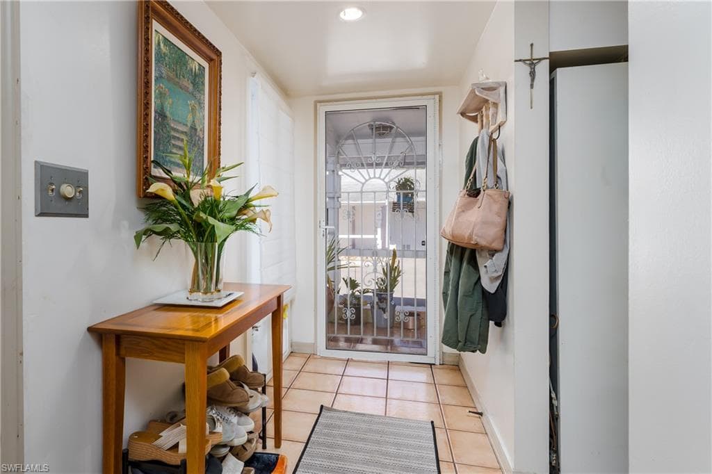 20 Watercolor WAY, NAPLES FL 34113-21