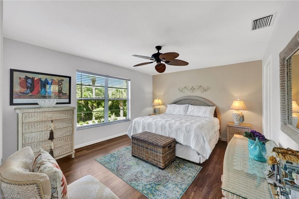 509 Roma CT # 202, NAPLES FL 34110-8