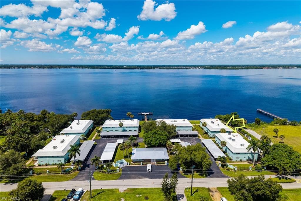 3225 E Riverside DR, FORT MYERS FL 33916-22