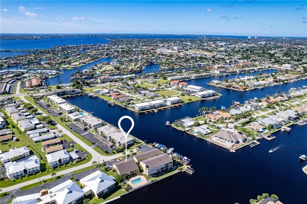 1907 SE 40th TER # 102, CAPE CORAL FL 33904-26