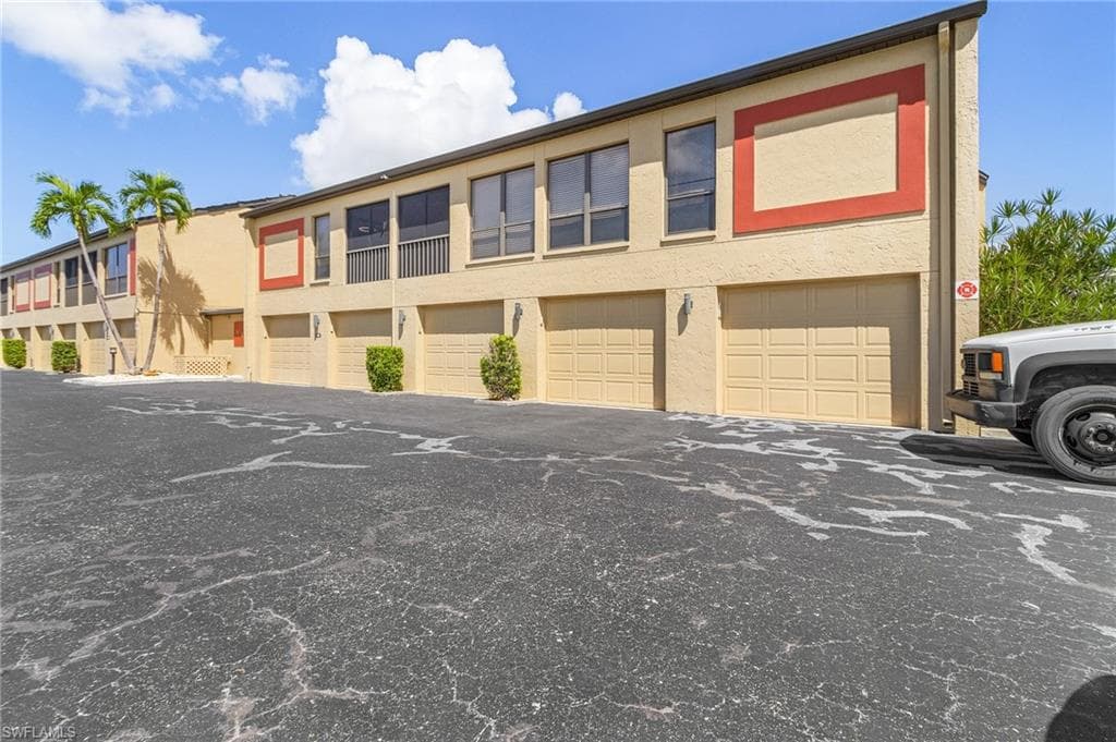 1907 SE 40th TER # 102, CAPE CORAL FL 33904-5