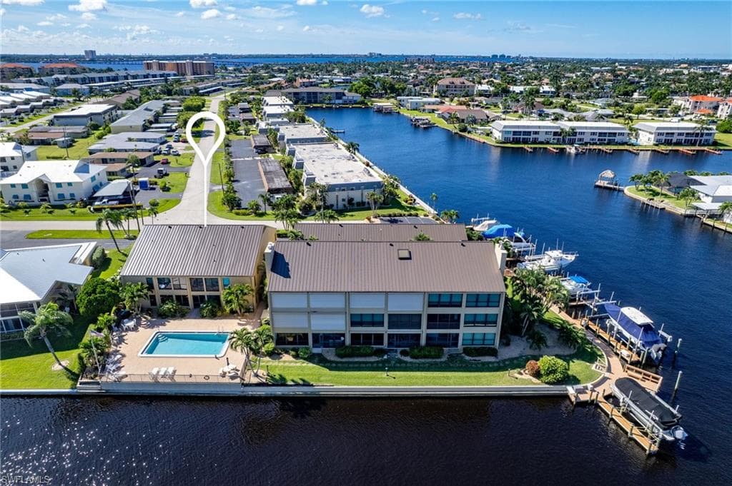 1907 SE 40th TER # 102, CAPE CORAL FL 33904-25