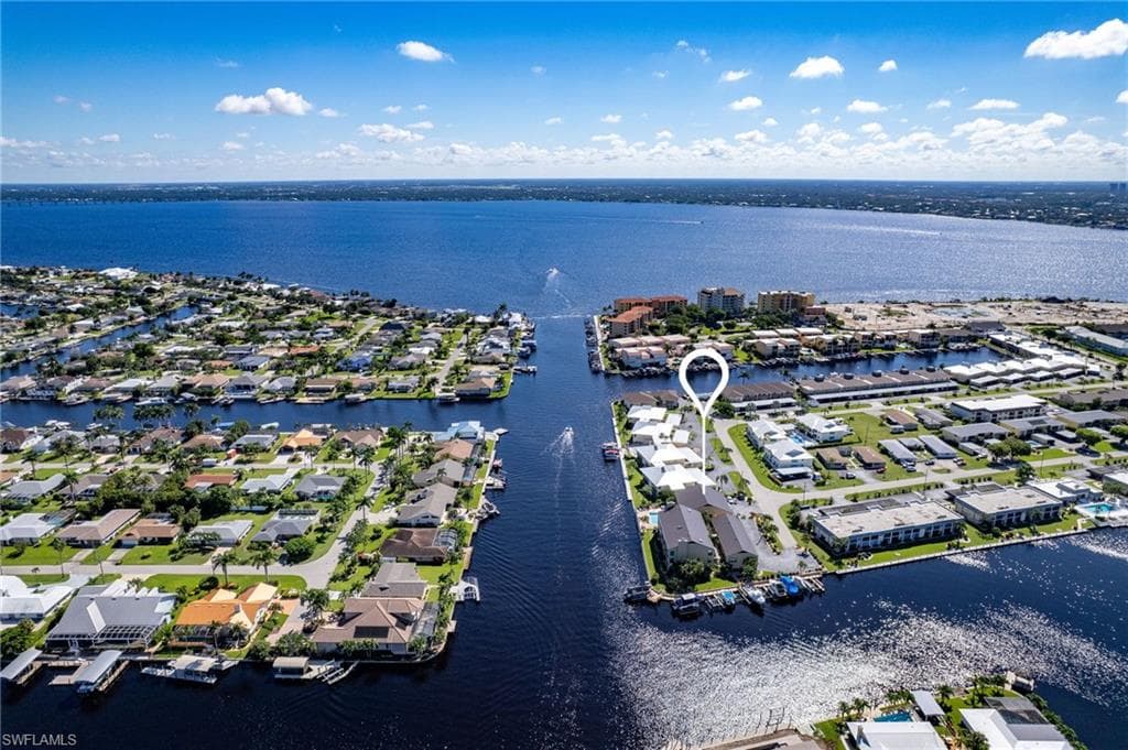 1907 SE 40th TER # 102, CAPE CORAL FL 33904-29