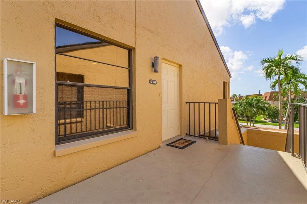 1907 SE 40th TER # 102, CAPE CORAL FL 33904-7