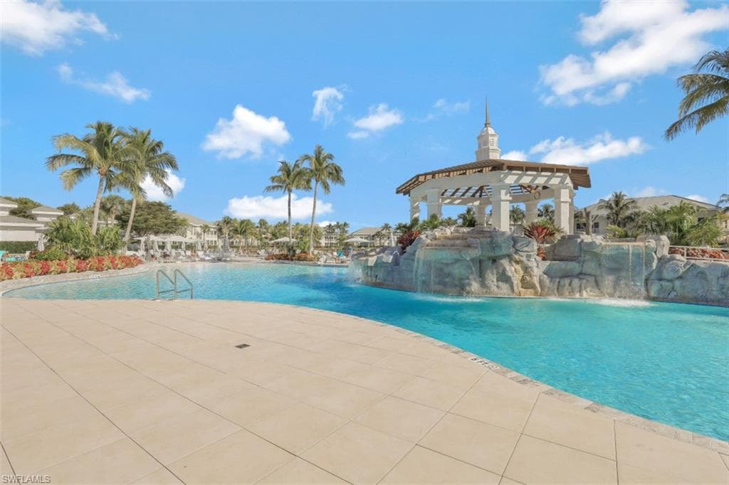315 Dunes BLVD 201-28