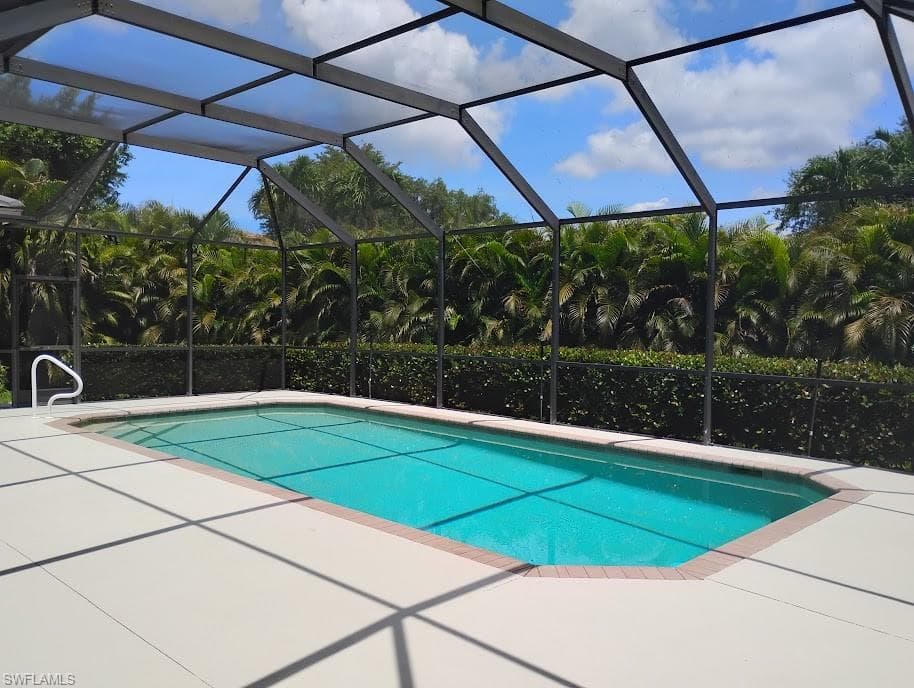 1909 Fairfax CIR, NAPLES FL 34109-26