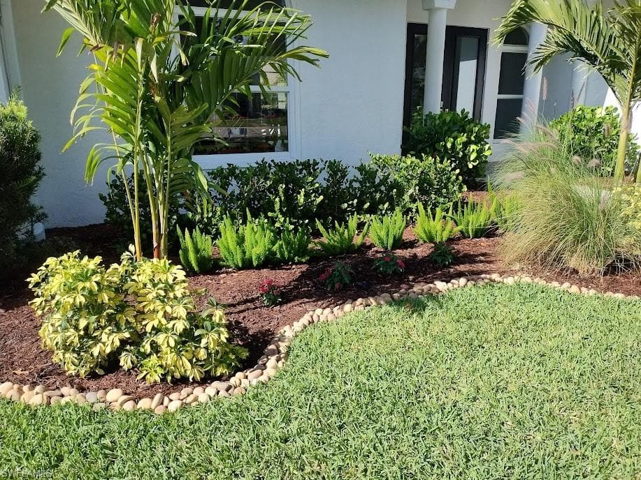 1909 Fairfax CIR, NAPLES FL 34109-1