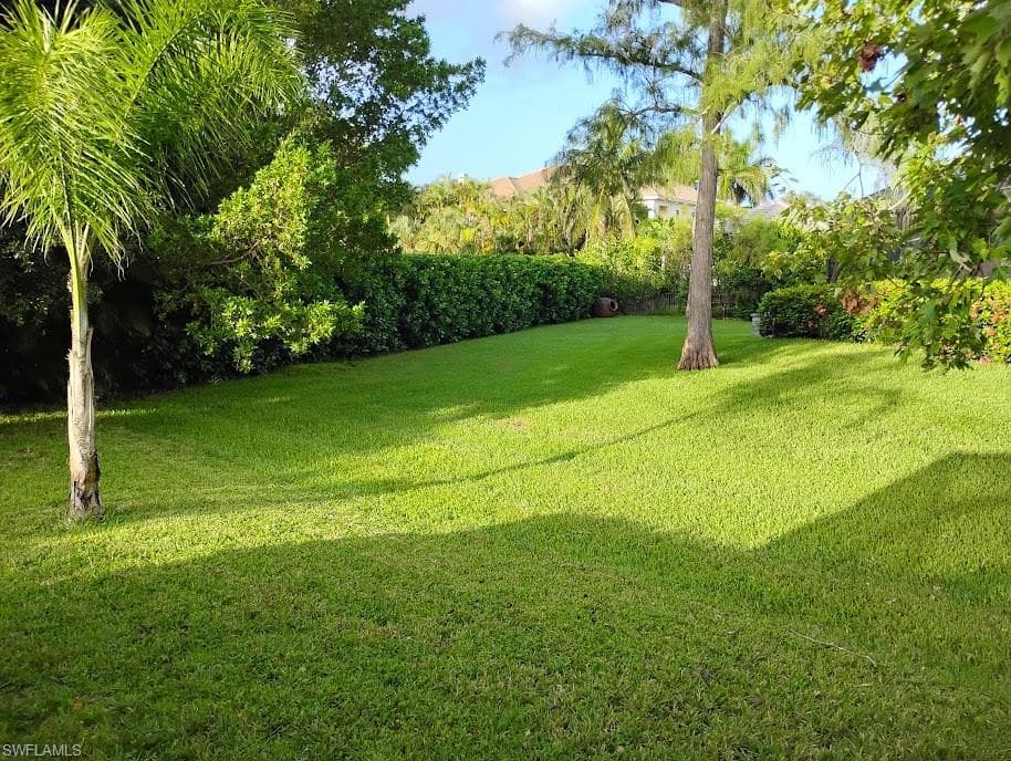 1909 Fairfax CIR, NAPLES FL 34109-4