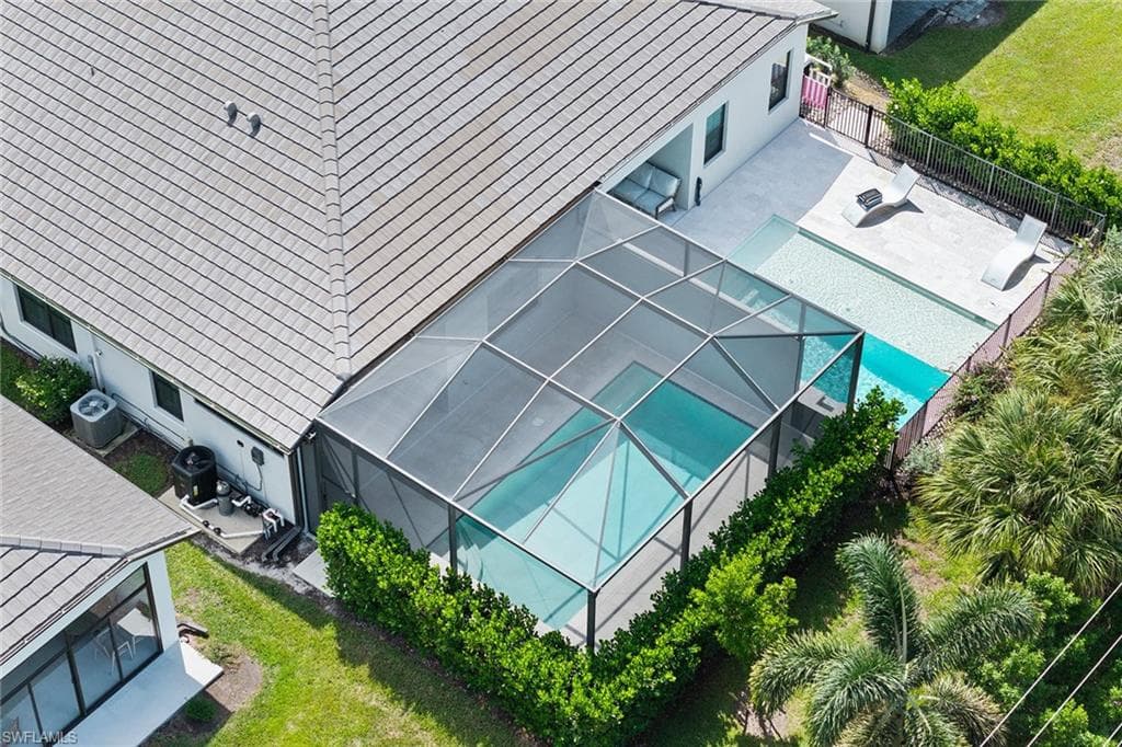 14875 Loggerhead DR, NAPLES FL 34120-24