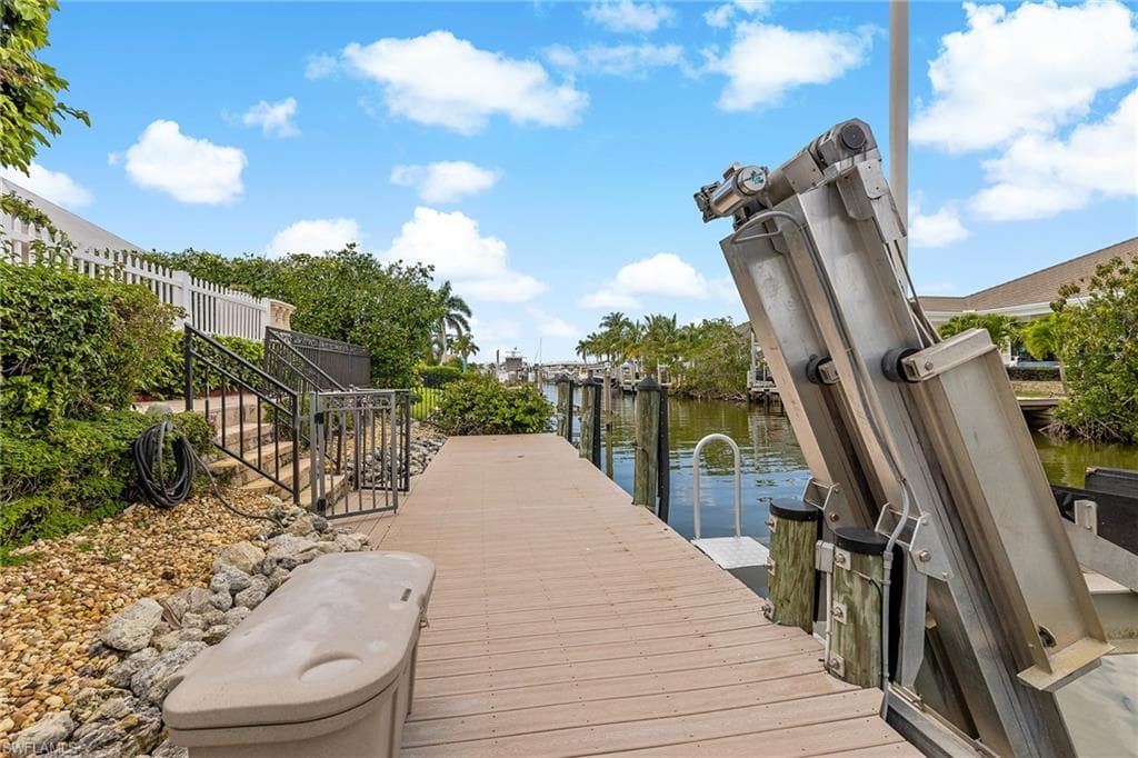 1435 Osprey AVE, NAPLES FL 34102-30