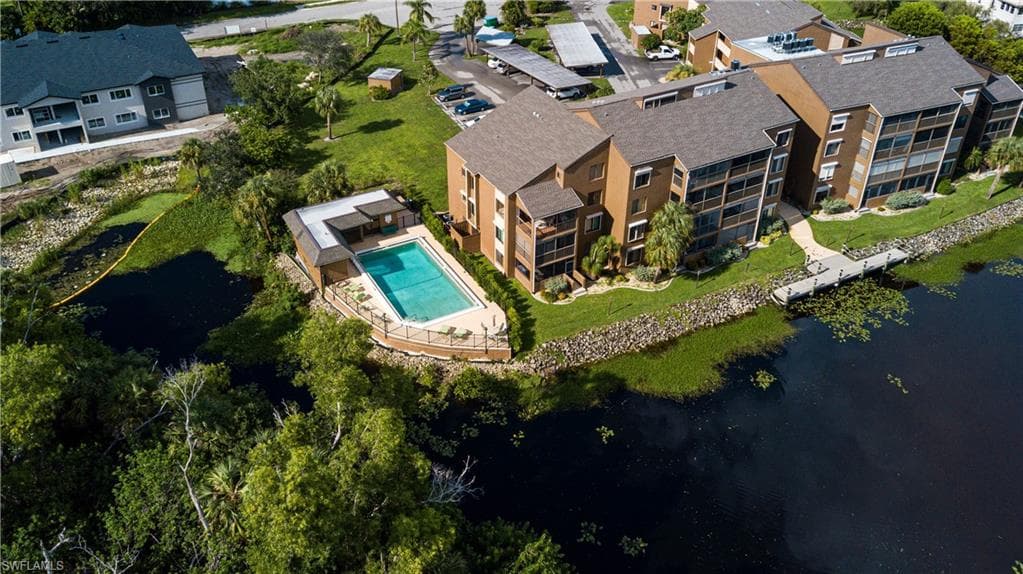2063 W Lakeview BLVD # B2, NORTH FORT MYERS FL 33903-8