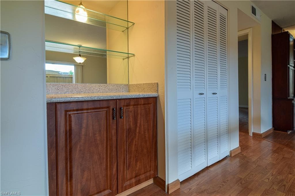2063 W Lakeview BLVD # B2, NORTH FORT MYERS FL 33903-9