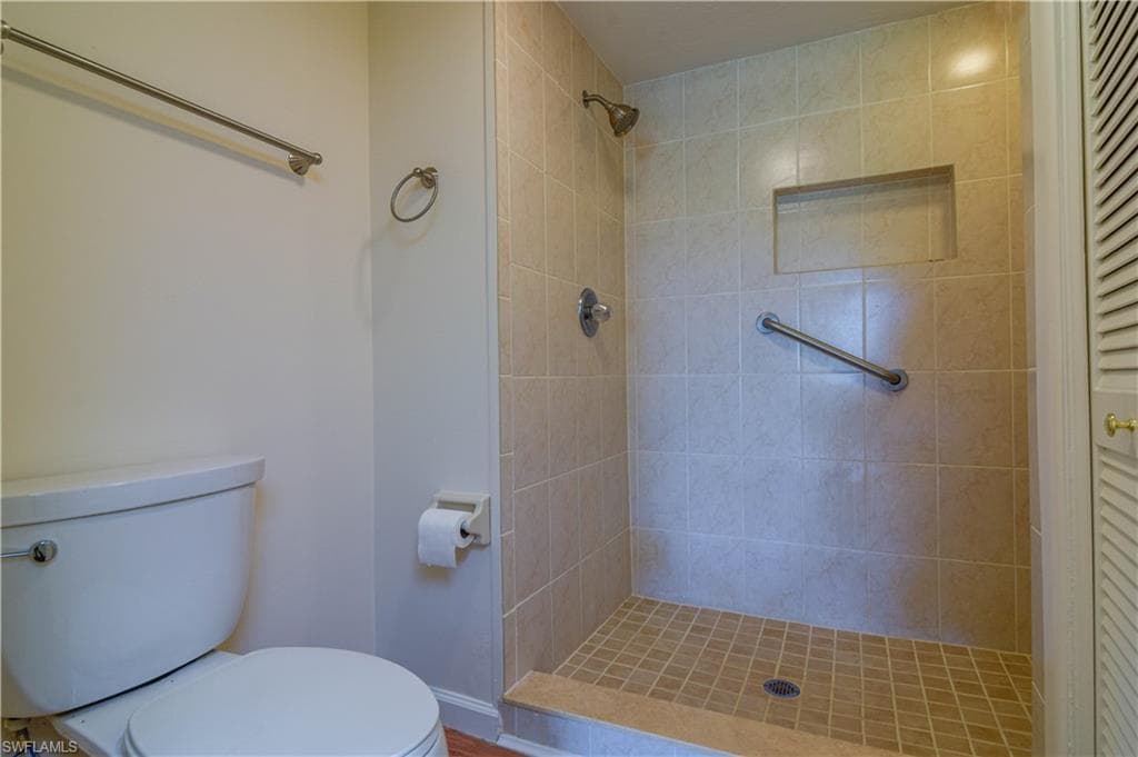 2063 W Lakeview BLVD # B2, NORTH FORT MYERS FL 33903-40