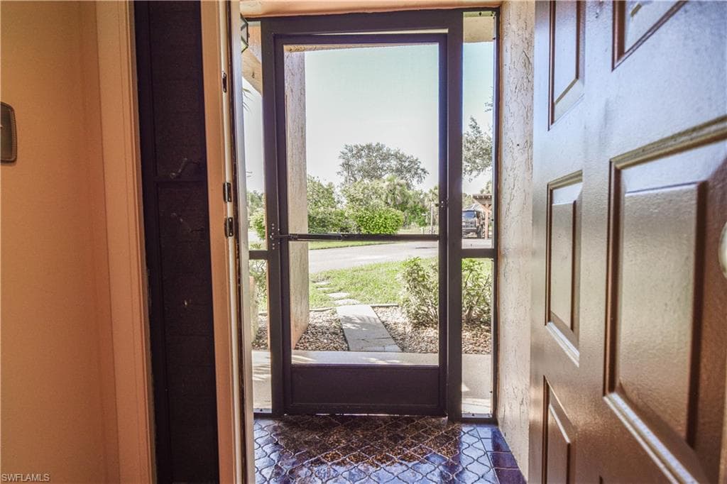 2063 W Lakeview BLVD # B2, NORTH FORT MYERS FL 33903-10